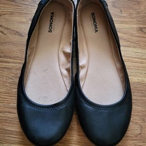 Leather ballet flats